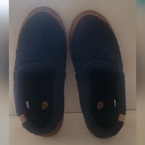 WOMEN'S ACORN MOC NAVY SLIPPERS  (sz 9.5 - 10.5)